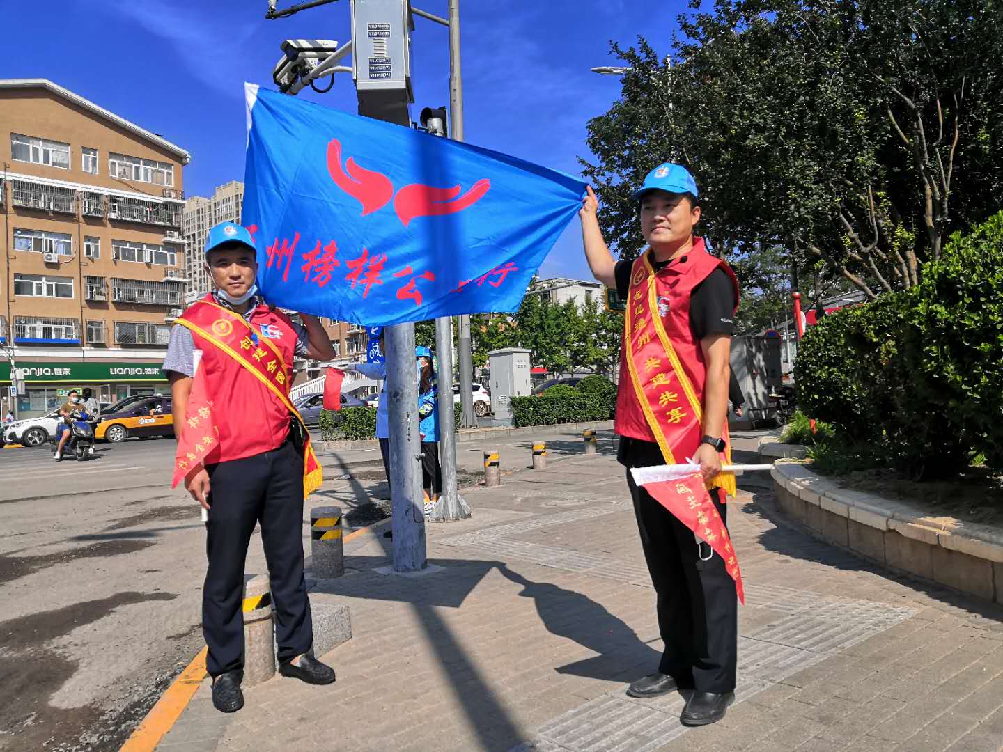 <strong>大鸡巴干美女免费毛片</strong>